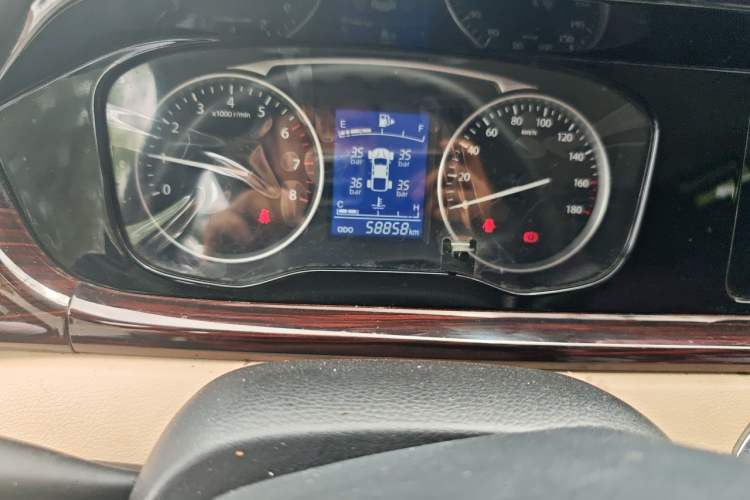 Used CHANGAN KUAYUE Xing V3 2022 1.5L Gasoline Standard Version 5-Seater Minivan JL473QH Odometer Close Up