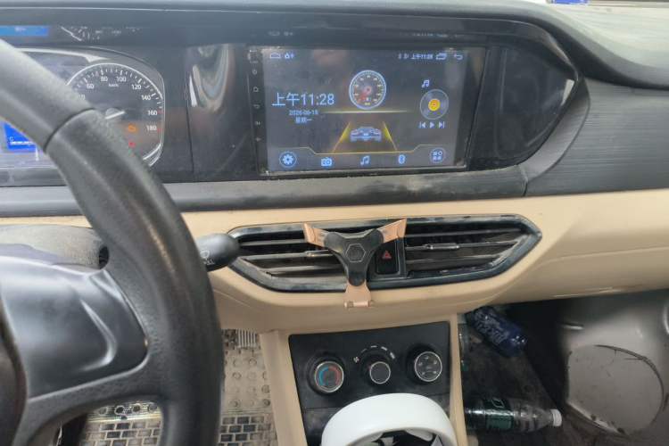 Used CHANGAN KUAYUE Xing V3 2022 1.5L Gasoline Standard Model 6-Seater Passenger Vehicle JL473QH Audio And AC Panel