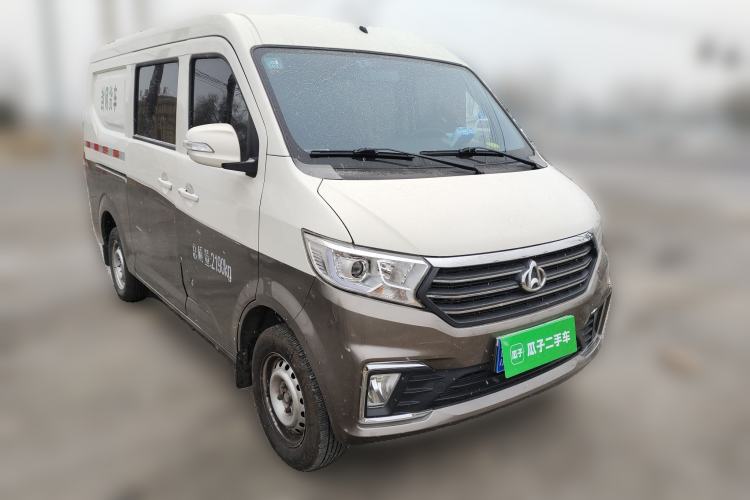 Used CHANGAN KUAYUE Xing V3 2022 1.5L Gasoline Comfort-Grade 5-Seater Minivan JL473QH Front Right 45 Deg