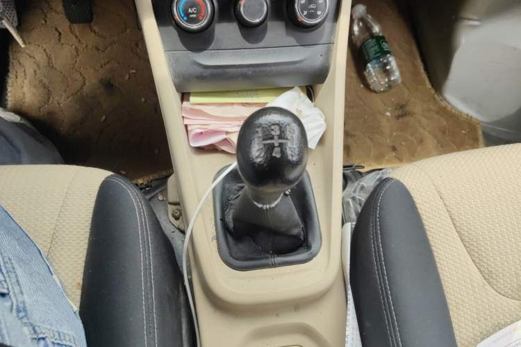 Used CHANGAN KUAYUE Xing V3  Gear Lever