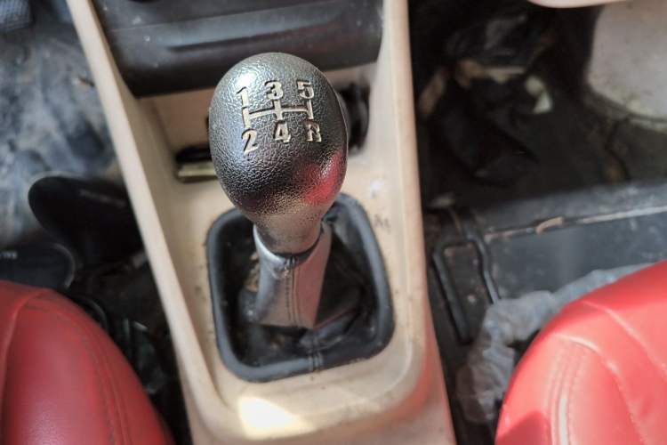 Used CHANGAN KUAYUE Xing V3 2022 1.5L Gasoline Standard Model 2-Seat Van JL473QH Gear Lever