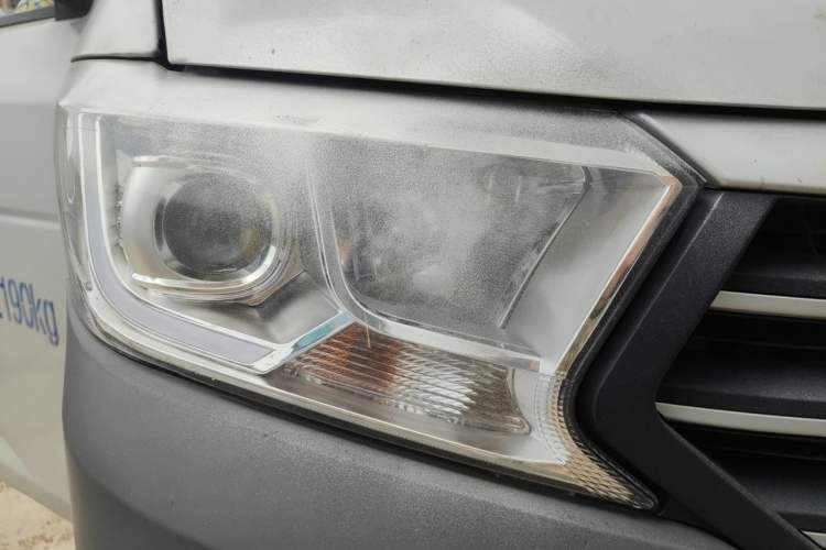 Used CHANGAN KUAYUE Xing V3  Right Front Headlight
