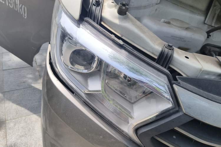Used CHANGAN KUAYUE Xing V3 2022 1.5L Gasoline Comfort-Grade 2-Seat Van JL473QH Right Front Headlight