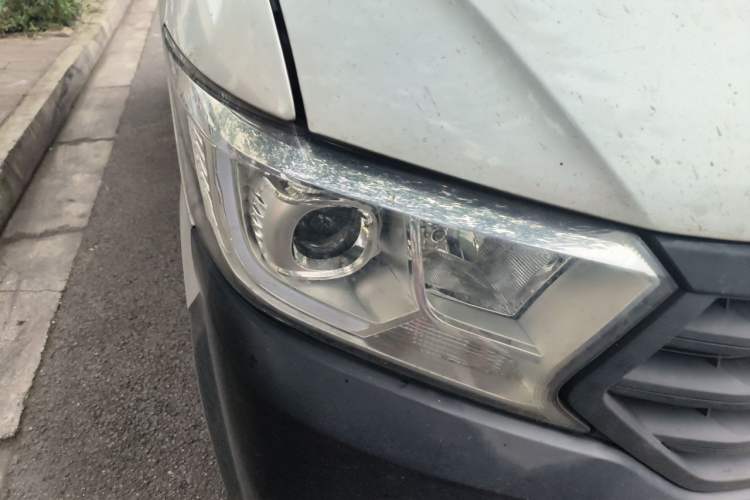 Used CHANGAN KUAYUE Xing V3 2022 1.5L Gasoline Standard Model 6-Seater Passenger Vehicle JL473QH Right Front Headlight