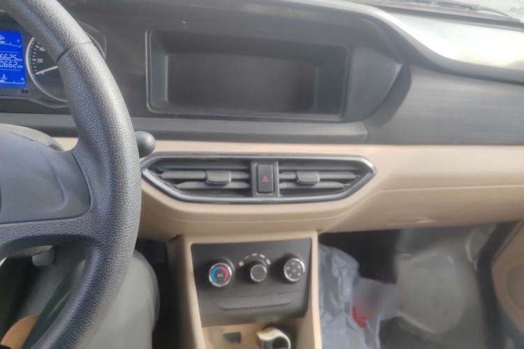 Used CHANGAN KUAYUE Xing V3 2022 1.5L Gasoline Standard Model 2-Seat Van JL473QH Audio And AC Panel