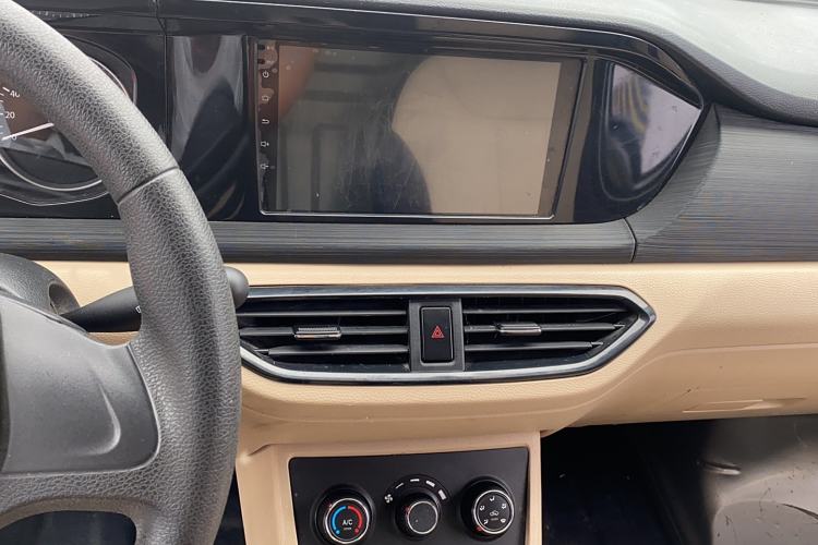 Used CHANGAN KUAYUE Xing V3 2022 1.5L Gasoline Standard Model 2-Seat Van JL473QH Audio And AC Panel