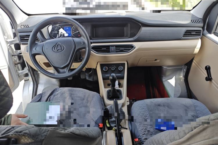 Used CHANGAN KUAYUE Xing V3 2022 1.5L Gasoline Enjoyment Model 5-Seat Passenger Vehicle JL473QH Center Console