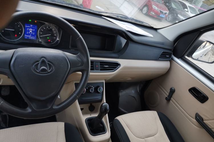 Used CHANGAN KUAYUE Xing V3 2022 1.5L Gasoline Standard Model 6-Seater Passenger Vehicle JL473QH Center Console
