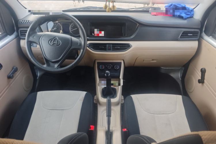 Used CHANGAN KUAYUE Xing V3 2022 1.5L Gasoline Comfort-Plus 7-Seater Passenger Vehicle JL473QH Center Console