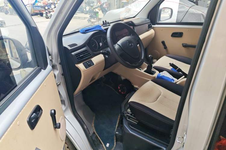 Used CHANGAN KUAYUE Xing V3 2022 1.5L Gasoline Comfort Edition 5-Seater Minivan JL473QH Driver Seat
