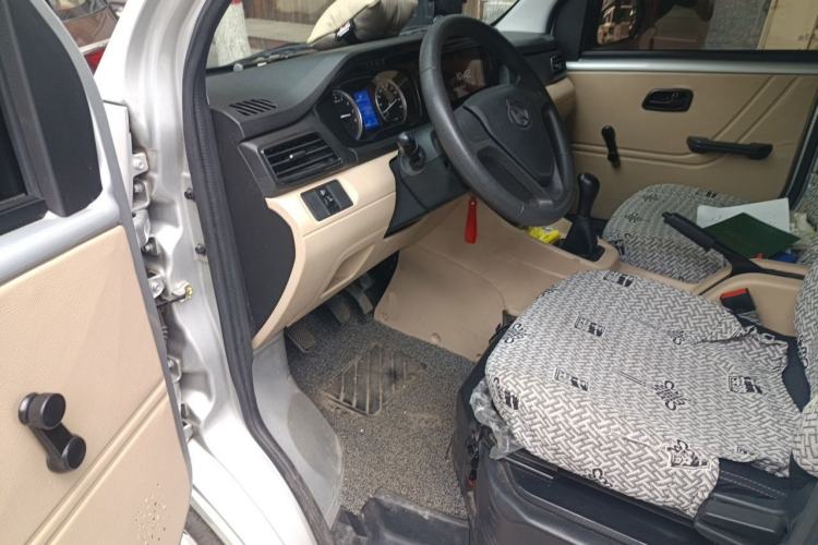 Used CHANGAN KUAYUE Xing V3 2022 1.5L Gasoline Enjoyment Model 2-Seat Van JL473QH Driver Seat