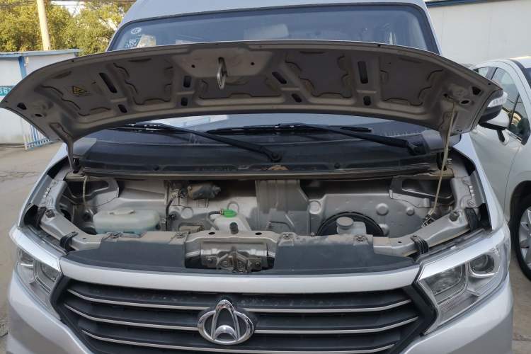 Used CHANGAN KUAYUE Xing V3 2022 1.5L Gasoline Standard Model 6-Seater Passenger Vehicle JL473QH Engine Bay