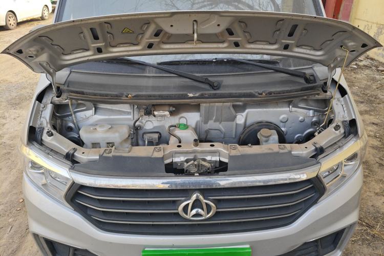 Used CHANGAN KUAYUE Xing V3 2022 1.5L Gasoline Standard Version 5-Seater Minivan JL473QH Engine Bay