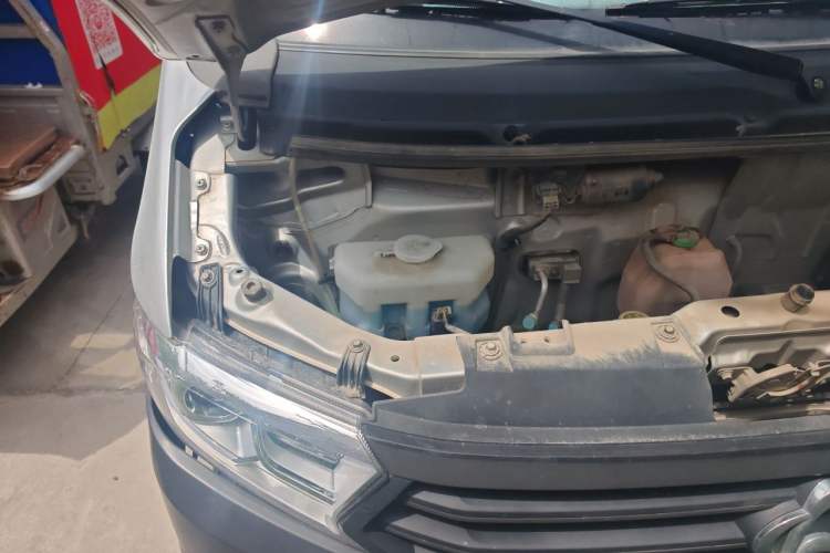 Used CHANGAN KUAYUE Xing V3 2022 1.5L Gasoline Enjoyment Model 2-Seat Van JL473QH Engine Bay Right