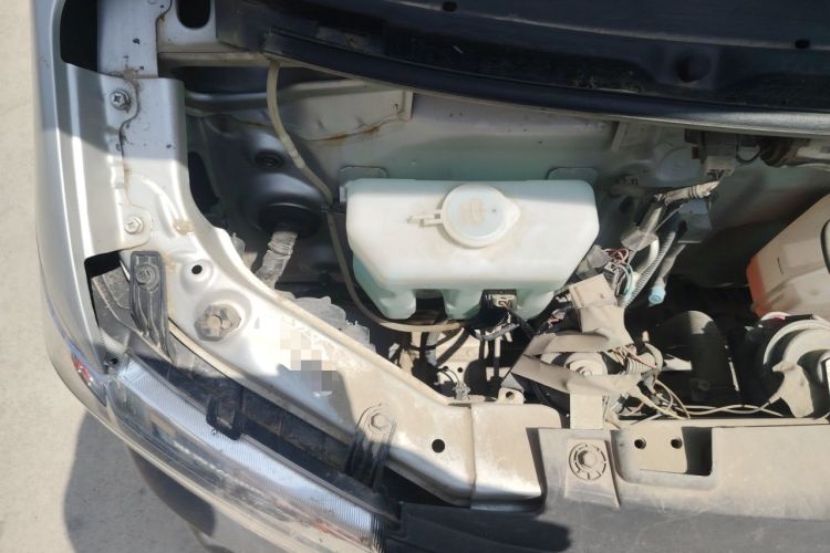 Used CHANGAN KUAYUE Xing V3 2022 1.5L Gasoline Standard Model 2-Seat Van JL473QH Engine Bay Right