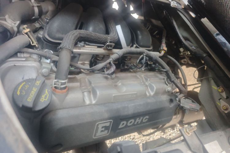 Used CHANGAN KUAYUE Xing V3 2022 1.5L Gasoline Comfort-Plus 7-Seater Passenger Vehicle JL473QH Engine Bay Right