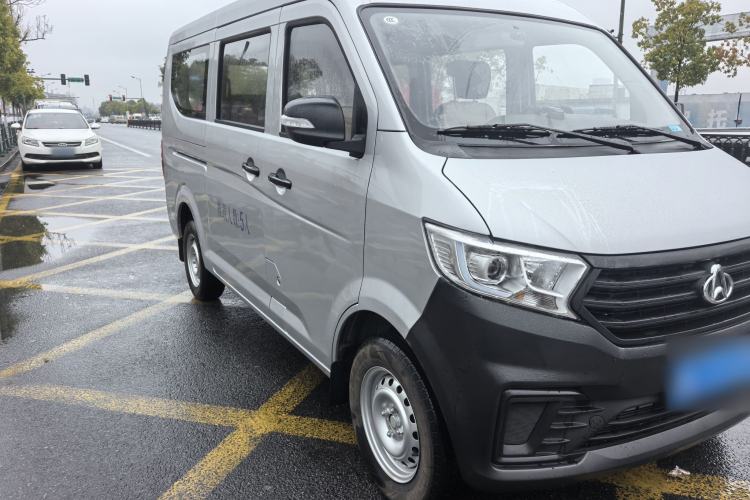 Used CHANGAN KUAYUE Xing V3 2022 1.5L Gasoline Enjoyment Model 5-Seat Passenger Vehicle JL473QH Exterior 3