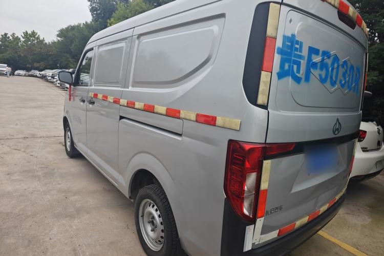 Used CHANGAN KUAYUE Xing V3 2022 1.5L Gasoline Enjoyment Model 2-Seat Van JL473QH Exterior 3
