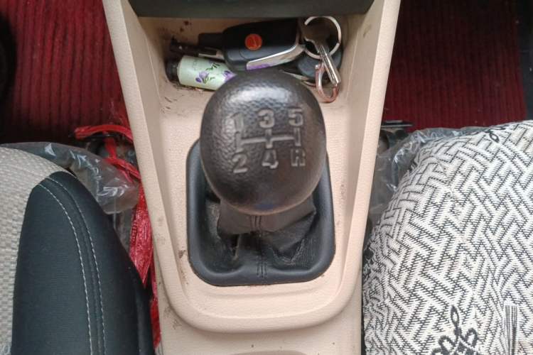 Used CHANGAN KUAYUE Xing V3 2022 1.5L Gasoline Comfort-Plus 7-Seater Passenger Vehicle JL473QH Gear Lever