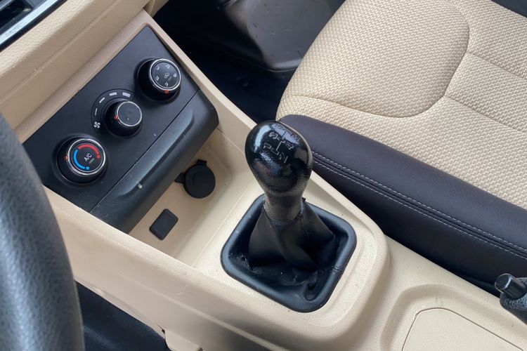 Used CHANGAN KUAYUE Xing V3 2022 1.5L Gasoline Standard Model 2-Seat Van JL473QH Gear Lever