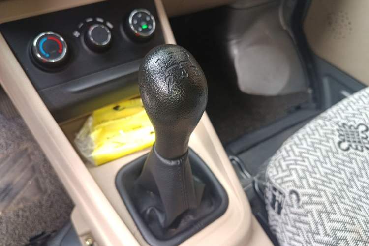 Used CHANGAN KUAYUE Xing V3 2022 1.5L Gasoline Enjoyment Model 2-Seat Van JL473QH Gear Lever