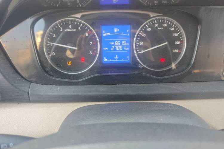 Used CHANGAN KUAYUE Xing V3 2022 1.5L Gasoline Comfort-Plus 7-Seater Passenger Vehicle JL473QH Instrument Cluster