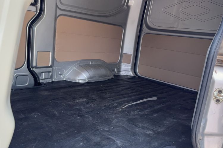 Used CHANGAN KUAYUE Xing V3 2022 1.5L Gasoline Standard Model 2-Seat Van JL473QH Interior 1