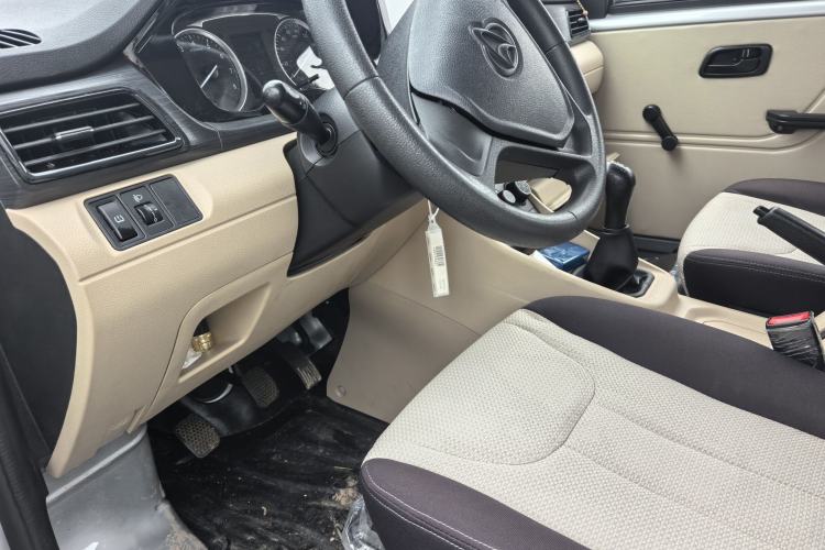 Used CHANGAN KUAYUE Xing V3 2022 1.5L Gasoline Enjoyment Model 5-Seat Passenger Vehicle JL473QH Interior 2