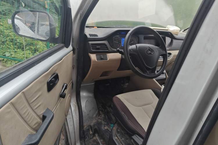 Used CHANGAN KUAYUE Xing V3 2022 1.5L Gasoline Enjoyment Model 2-Seat Van JL473QH Interior 3