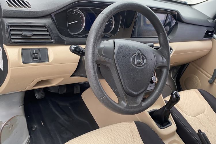 Used CHANGAN KUAYUE Xing V3 2022 1.5L Gasoline Standard Model 2-Seat Van JL473QH Interior 3