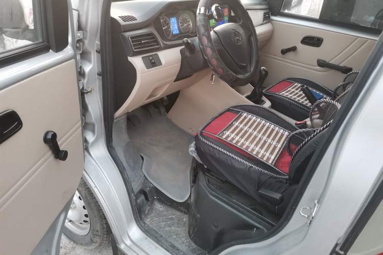 Used CHANGAN KUAYUE Xing V3 2022 1.5L Gasoline Standard Model 2-Seat Van JL473QH Interior 3