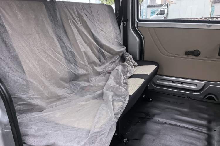 Used CHANGAN KUAYUE Xing V3 2022 1.5L Gasoline Enjoyment Model 5-Seat Passenger Vehicle JL473QH Interior 8