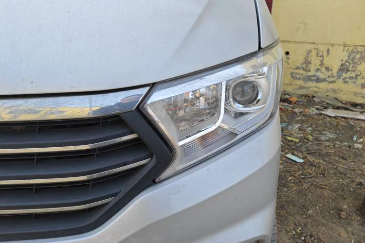 Used CHANGAN KUAYUE Xing V3 2022 1.5L Gasoline Standard Version 5-Seater Minivan JL473QH Left Front Headlight