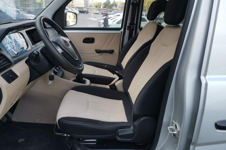 Used CHANGAN KUAYUE Xing V3 2022 1.5L Gasoline Standard Model 6-Seater Passenger Vehicle JL473QH Left Front Seat