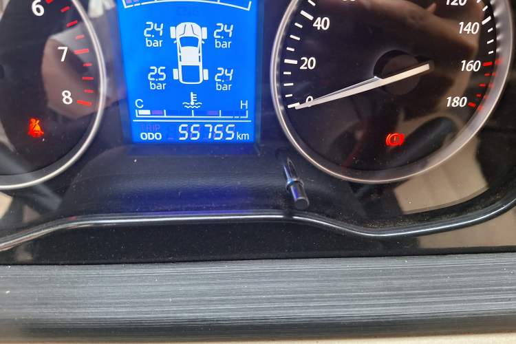 Used CHANGAN KUAYUE Xing V3 2022 1.5L Gasoline Standard-Grade 5-Seater Passenger Vehicle JL473QH Odometer Close Up