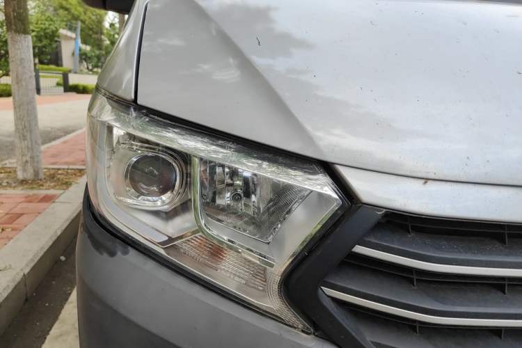 Used CHANGAN KUAYUE Xing V3 2022 1.5L Gasoline Enjoyment Model 2-Seat Van JL473QH Right Front Headlight