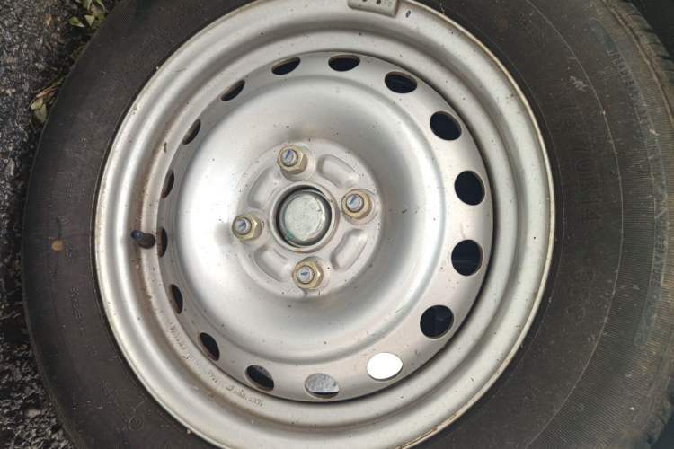 Used CHANGAN KUAYUE Xing V3 2022 1.5L Gasoline Enjoyment Model 2-Seat Van JL473QH Right Front Wheel Hub