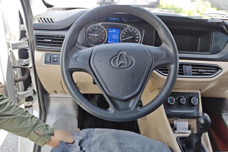 Used CHANGAN KUAYUE Xing V3 2022 1.5L Gasoline Enjoyment Model 5-Seat Passenger Vehicle JL473QH Steering Wheel
