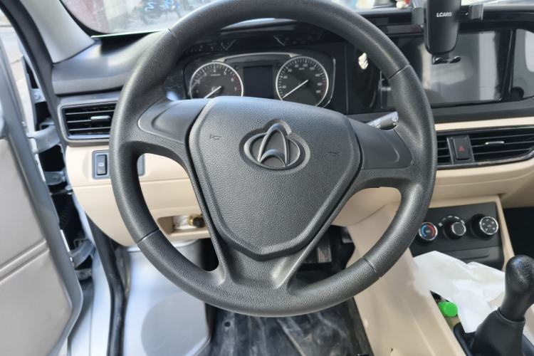Used CHANGAN KUAYUE Xing V3 2022 1.5L Gasoline Enjoyment Model 5-Seat Passenger Vehicle JL473QH Steering Wheel