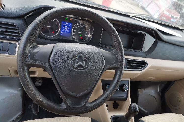 Used CHANGAN KUAYUE Xing V3 2022 1.5L Gasoline Standard Model 6-Seater Passenger Vehicle JL473QH Steering Wheel