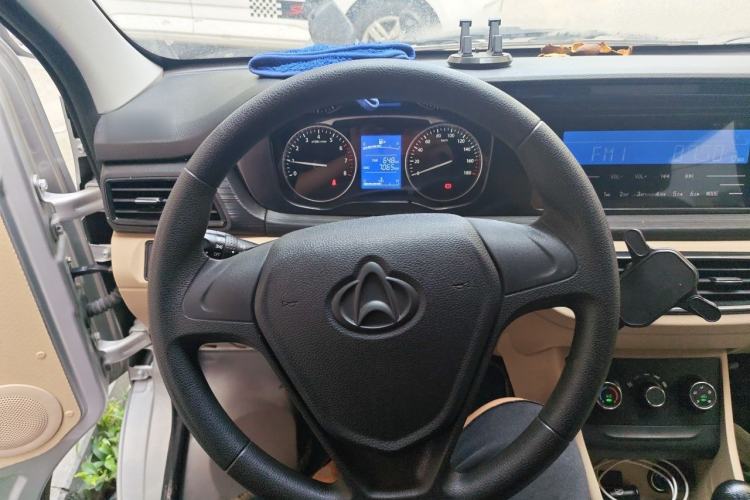 Used CHANGAN KUAYUE Xing V3 2022 1.5L Gasoline Comfort Edition 5-Seater Minivan JL473QH Steering Wheel