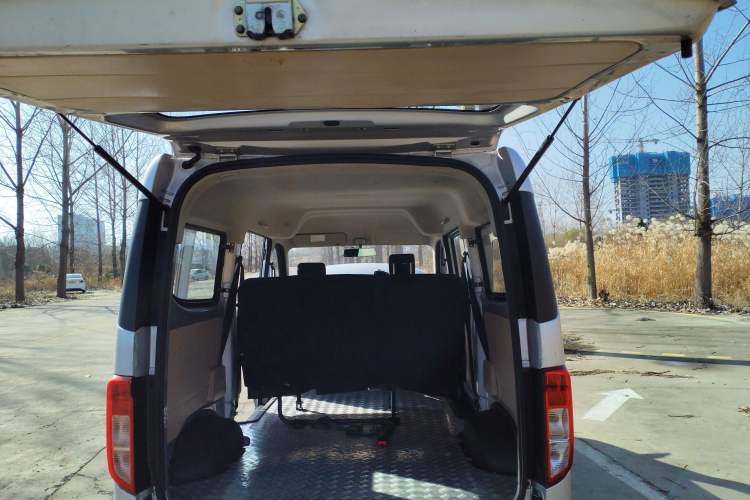 Used CHANGAN KUAYUE Xing V3 2022 1.5L Gasoline Standard-Grade 5-Seater Passenger Vehicle JL473QH Trunk