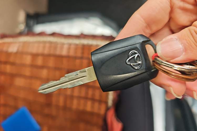 Used CHANGAN KUAYUE Xing V3 2022 1.5L Gasoline Comfort Edition 5-Seater Minivan JL473QH Vehicle Key