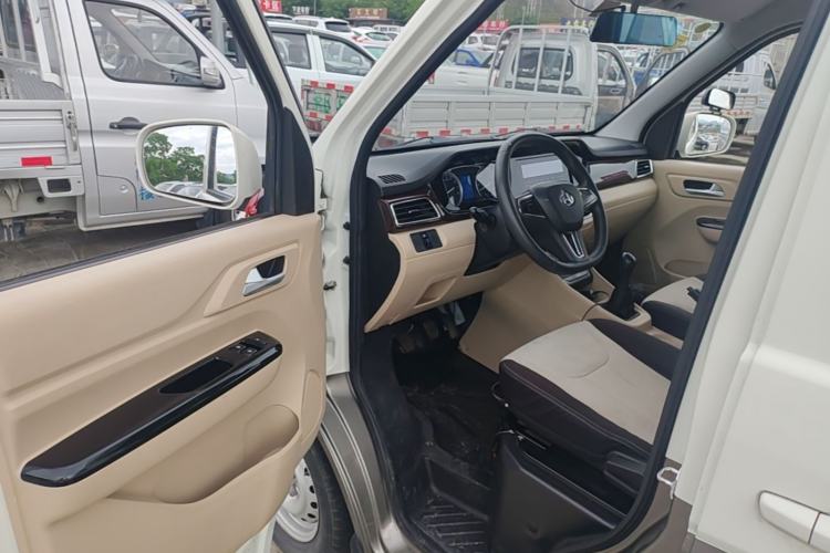 Used CHANGAN KUAYUE Xing V3 2022 1.5L Gasoline Comfort-Grade 5-Seater Minivan JL473QH Driver Seat