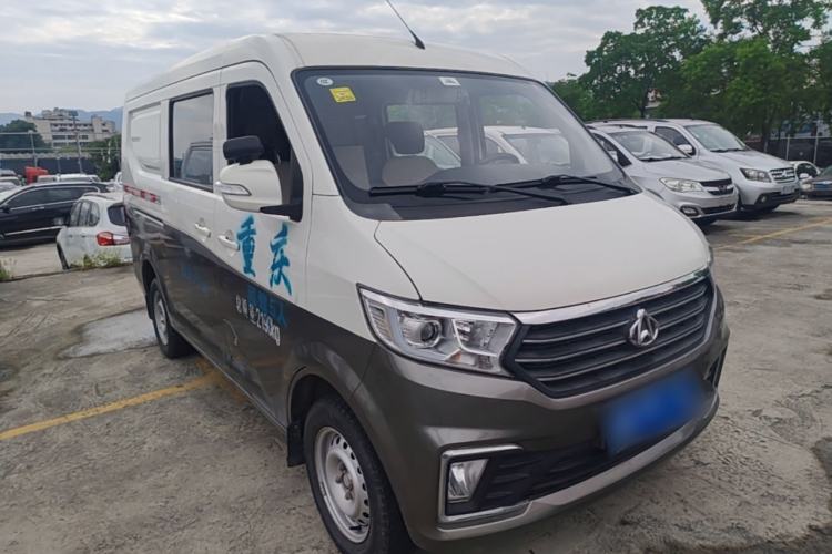 Used CHANGAN KUAYUE Xing V3 2022 1.5L Gasoline Comfort-Grade 5-Seater Minivan JL473QH Front Right 45 Deg