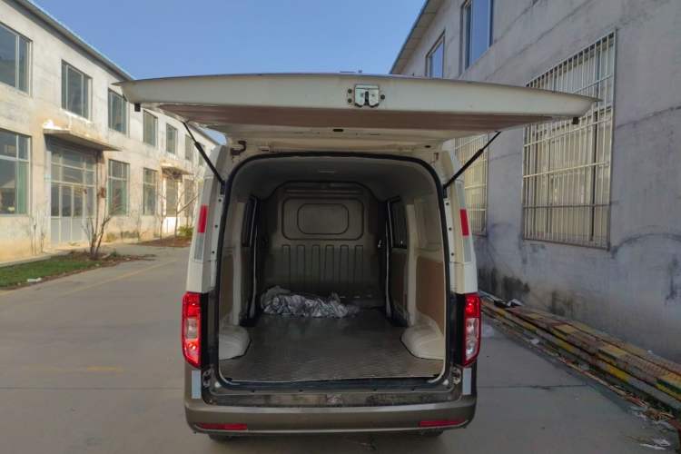 Used CHANGAN KUAYUE Xing V3 2022 1.5L Gasoline Comfort-Grade 2-Seat Van JL473QH Trunk