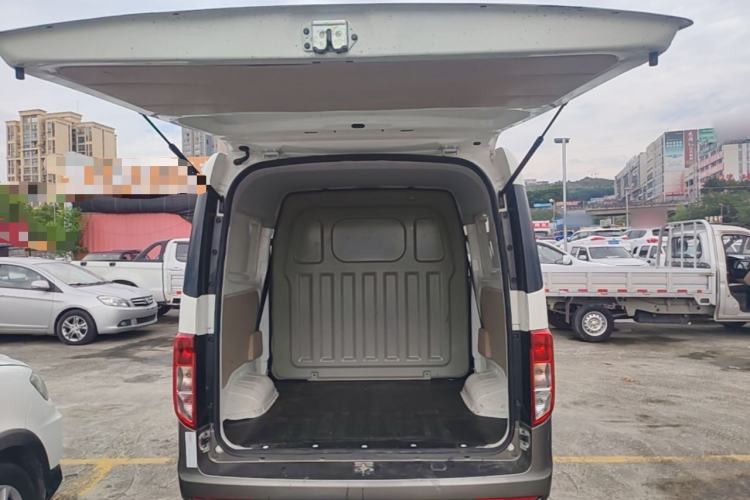 Used CHANGAN KUAYUE Xing V3 2022 1.5L Gasoline Comfort-Grade 5-Seater Minivan JL473QH Trunk