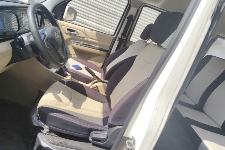 Used CHANGAN KUAYUE Xing V3 2023 1.5L Gasoline Comfort-Grade 5-Seater Passenger Vehicle Left Front Seat