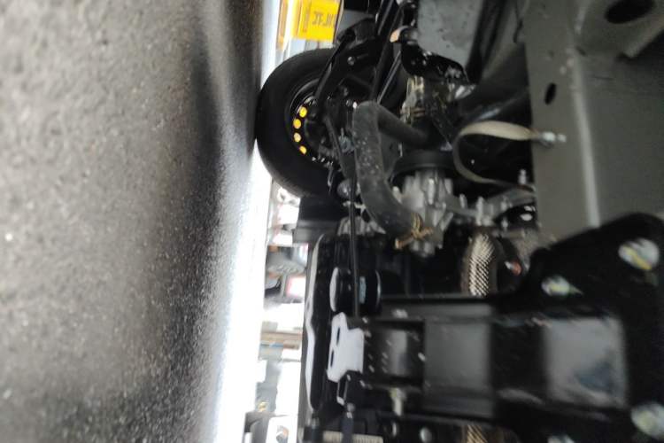 Used CHANGAN KUAYUE Xing V3 2023 1.3L Gasoline Comfort Model 5-Seater Passenger Vehicle Chassis Front Left