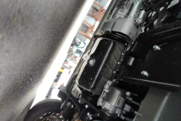 Used CHANGAN KUAYUE Xing V3 2023 1.3L Gasoline Comfort Model 5-Seater Passenger Vehicle Chassis Front Right